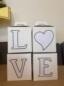 Cajita Love con chocolates, ositos y QR para música